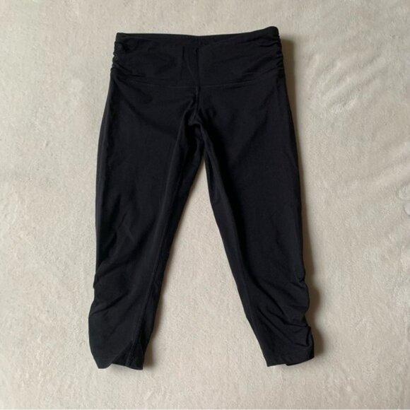 Tuff Athletics Black Crop Capri Workout Gym Leggings - Picture 1 of 3